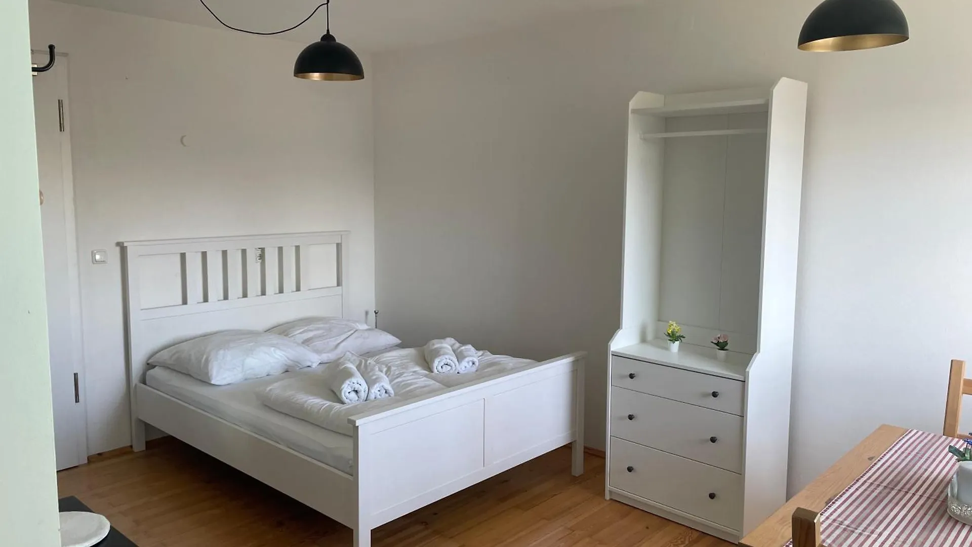 Huebsches Apartment Im Suessen Ortsteil Breitbrunn Herrsching am Ammersee
